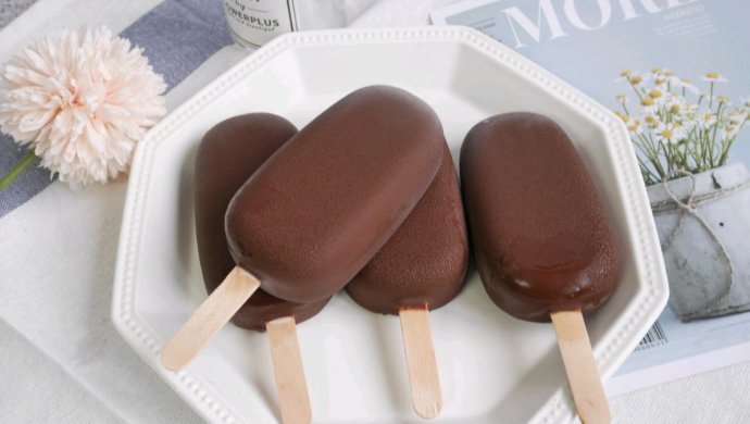 甜品做法大全 巧克力脆皮雪糕