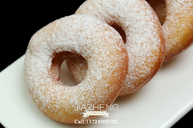 烘趣甜品好吃又好看的的甜甜圈，想吃嗎？