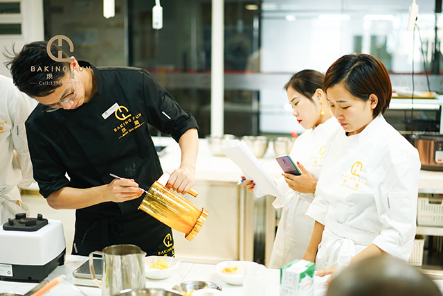 哪里有學做奶茶技術的培訓機構